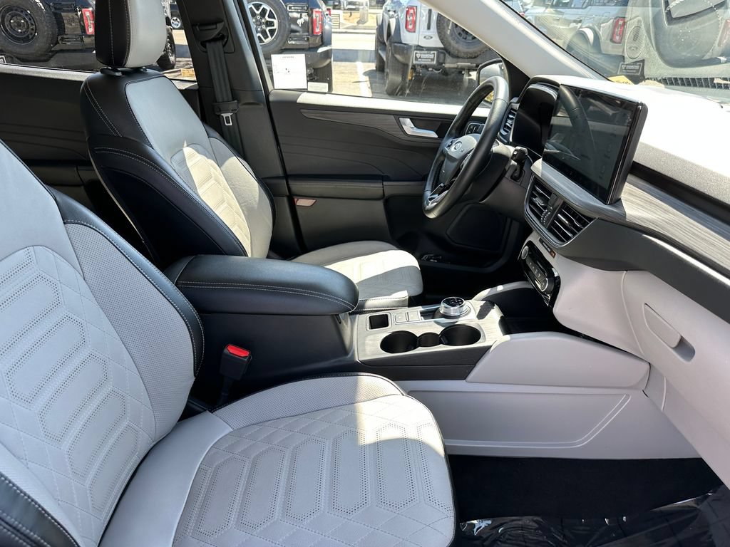 Used 2024 Ford Escape SE w/ PHEV Premium Package FWD image 49