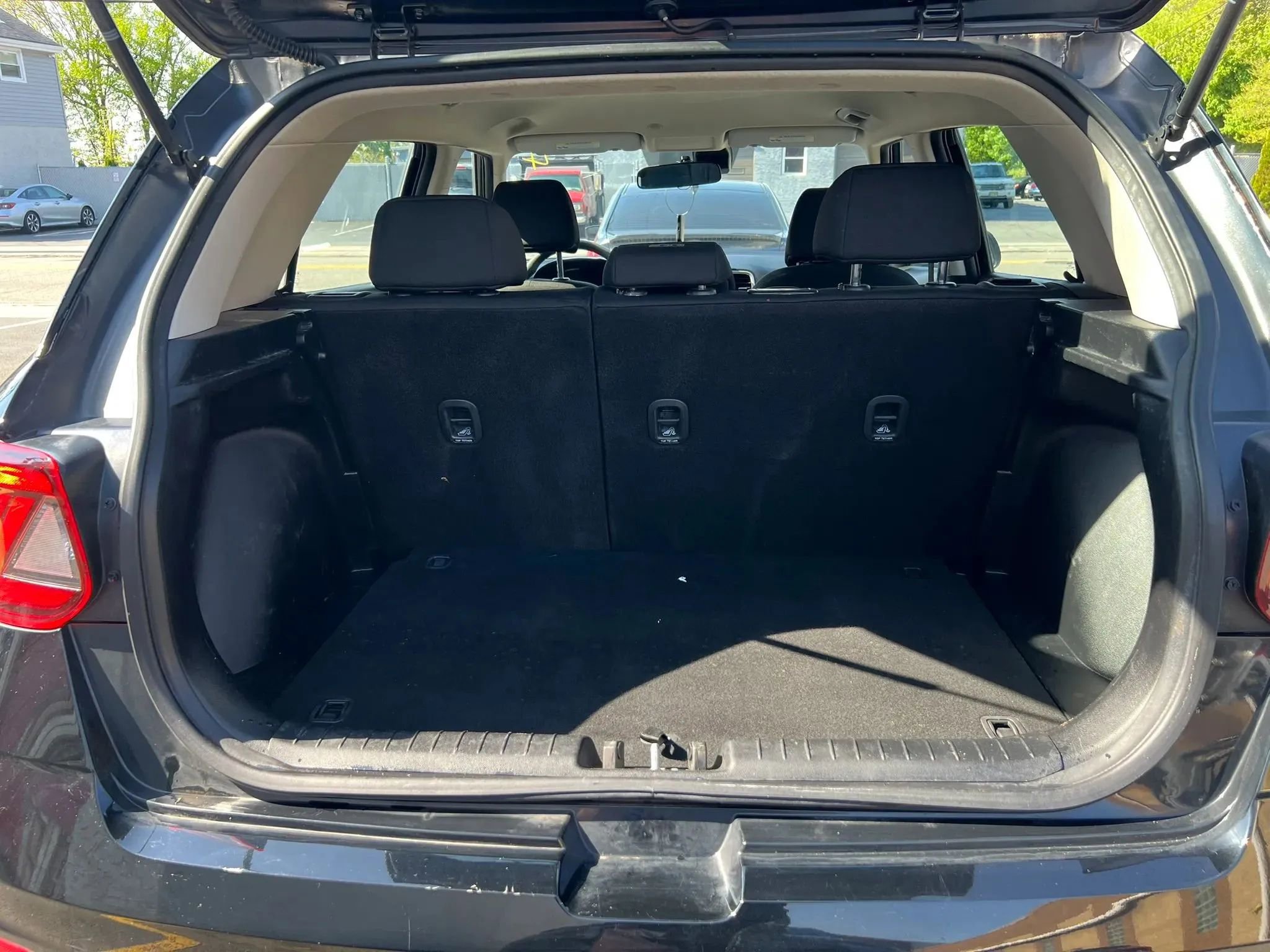 Used 2020 Hyundai Venue SE FWD image 10
