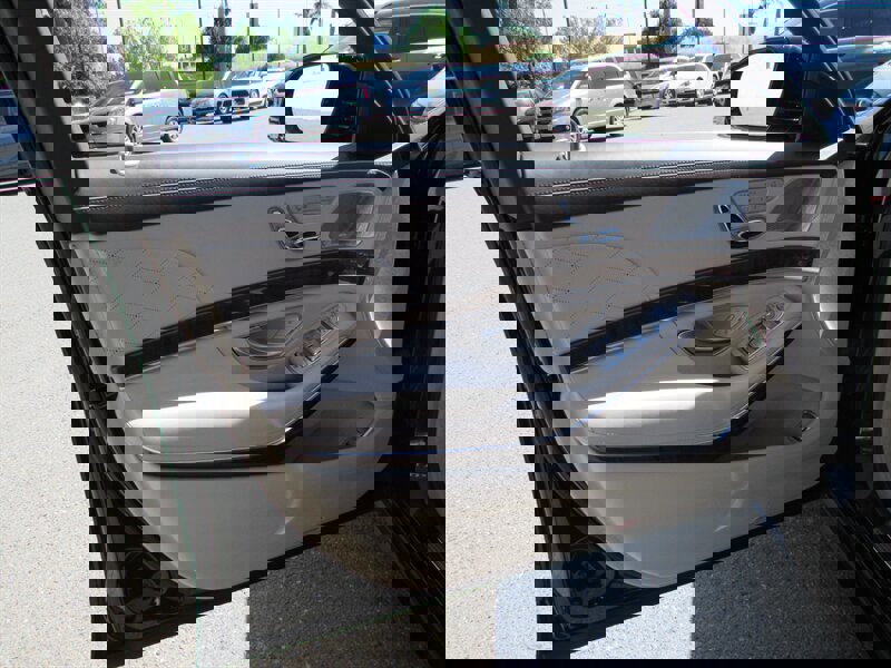 Used 2014 Mercedes-Benz S 550 Sedan w/ Sport Package Plus One image 6