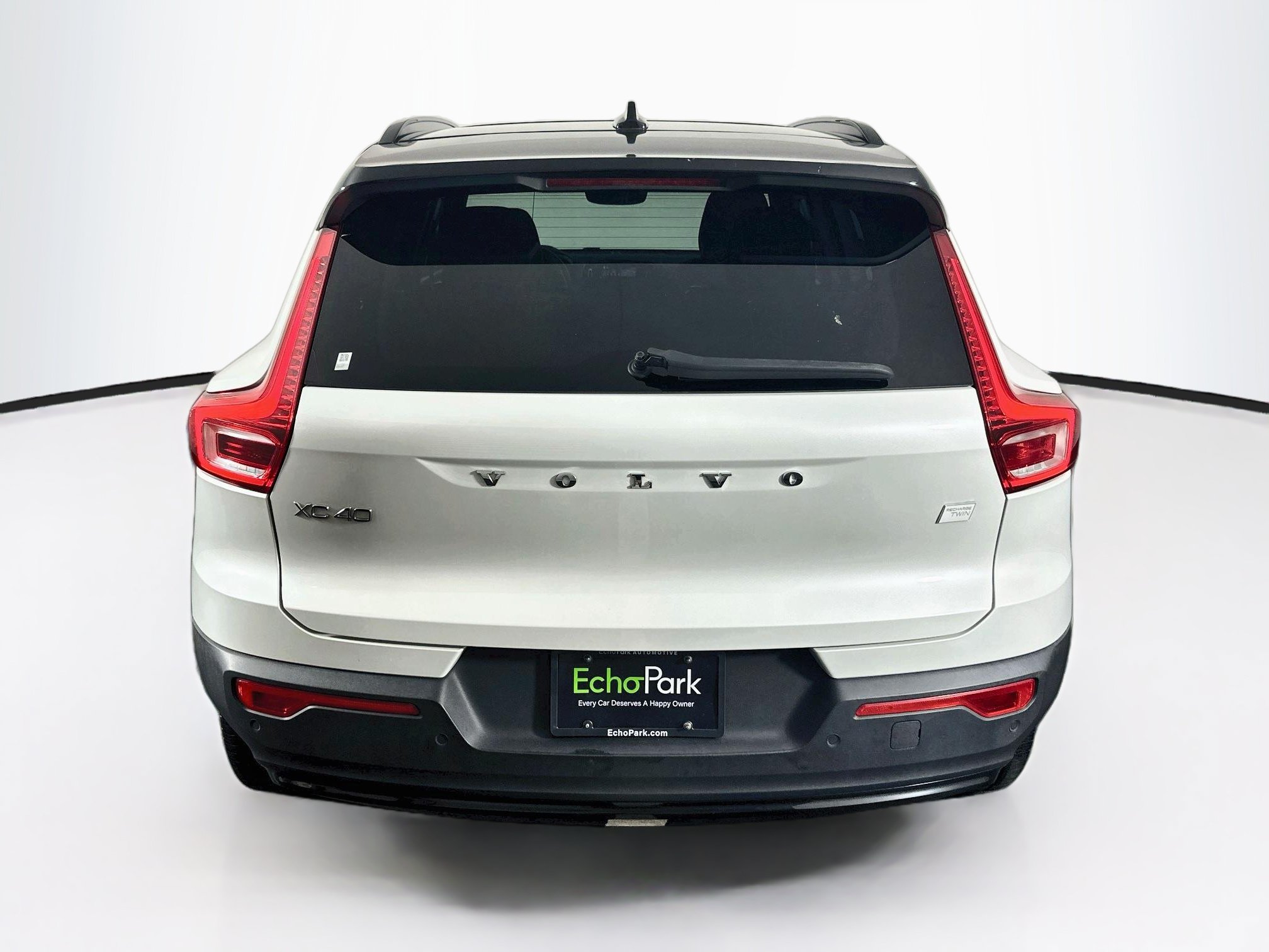 Used 2023 Volvo XC40 Recharge Plus AWD/4WD image 7