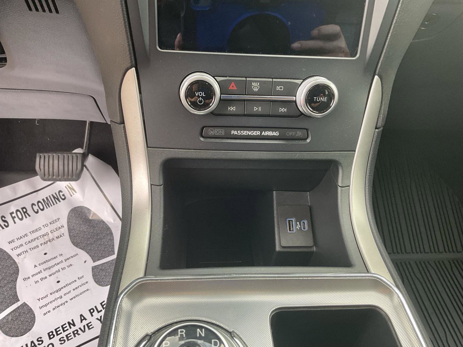 Used 2023 Ford Edge SEL w/ Sport Appearance Package image 14