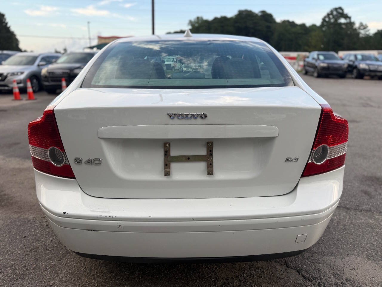 Used 2005 Volvo S40 2.4i FWD image 5