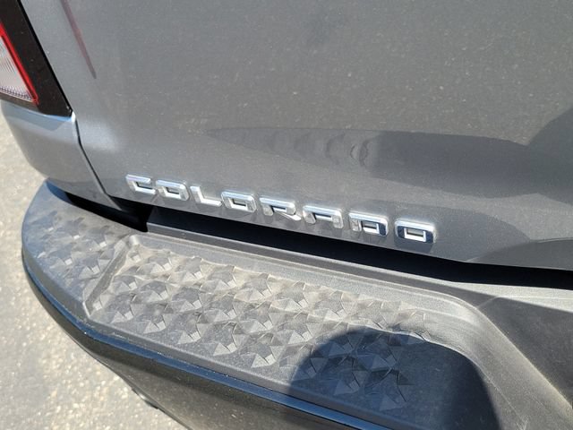 Used 2023 Chevrolet Colorado Trail Boss w/ Technology Package AWD/4WD image 8