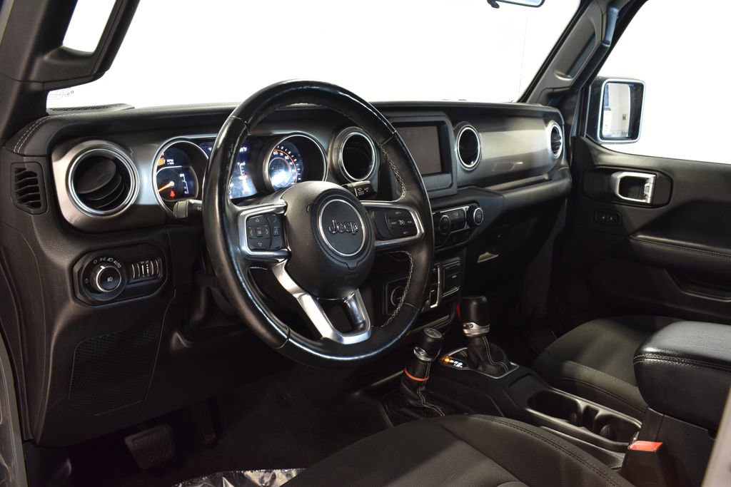 Used 2018 Jeep Wrangler Unlimited Sahara w/ Cold Weather Group image 11