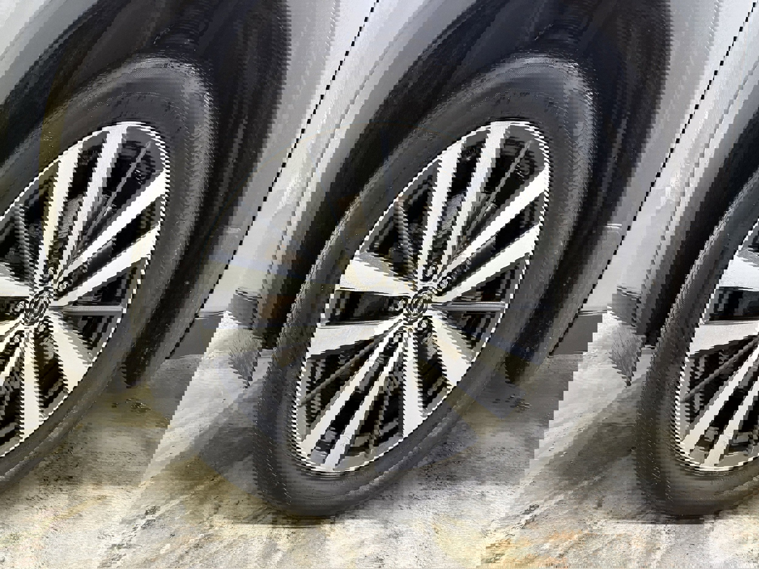 Used 2022 Nissan Pathfinder Platinum image 33