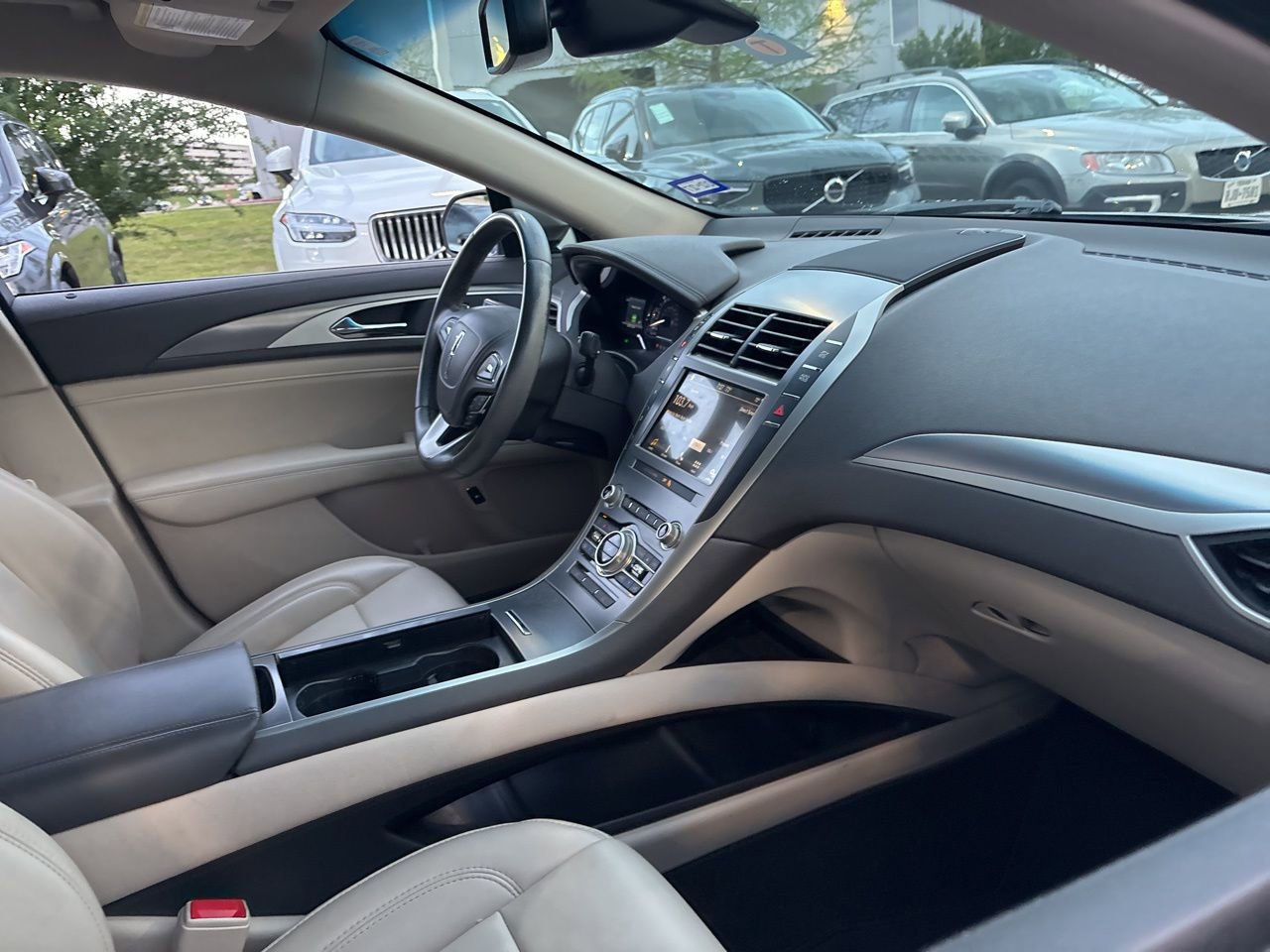 Used 2019 Lincoln MKZ Premiere image 13