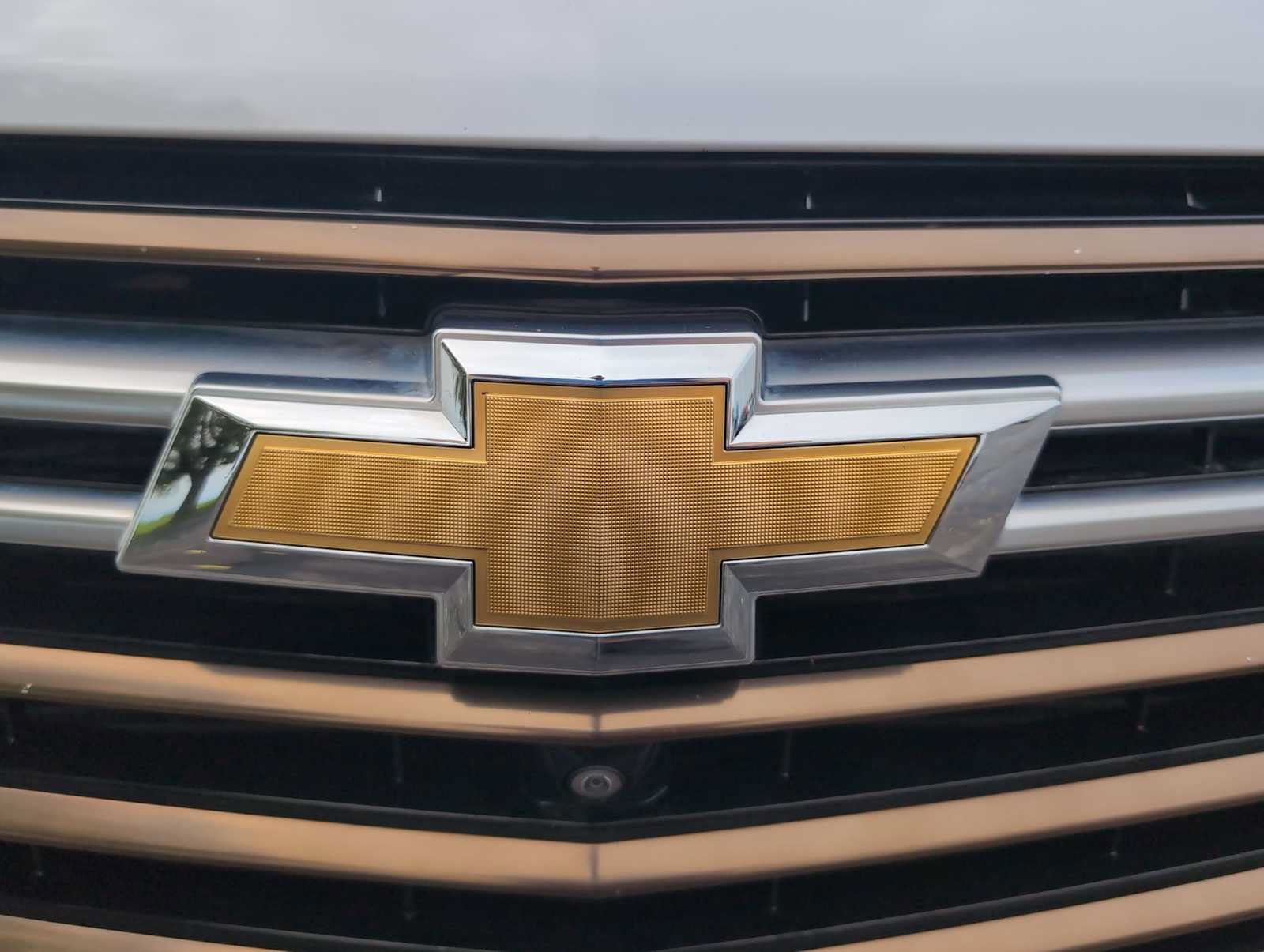 Used 2023 Chevrolet Traverse High Country FWD image 32