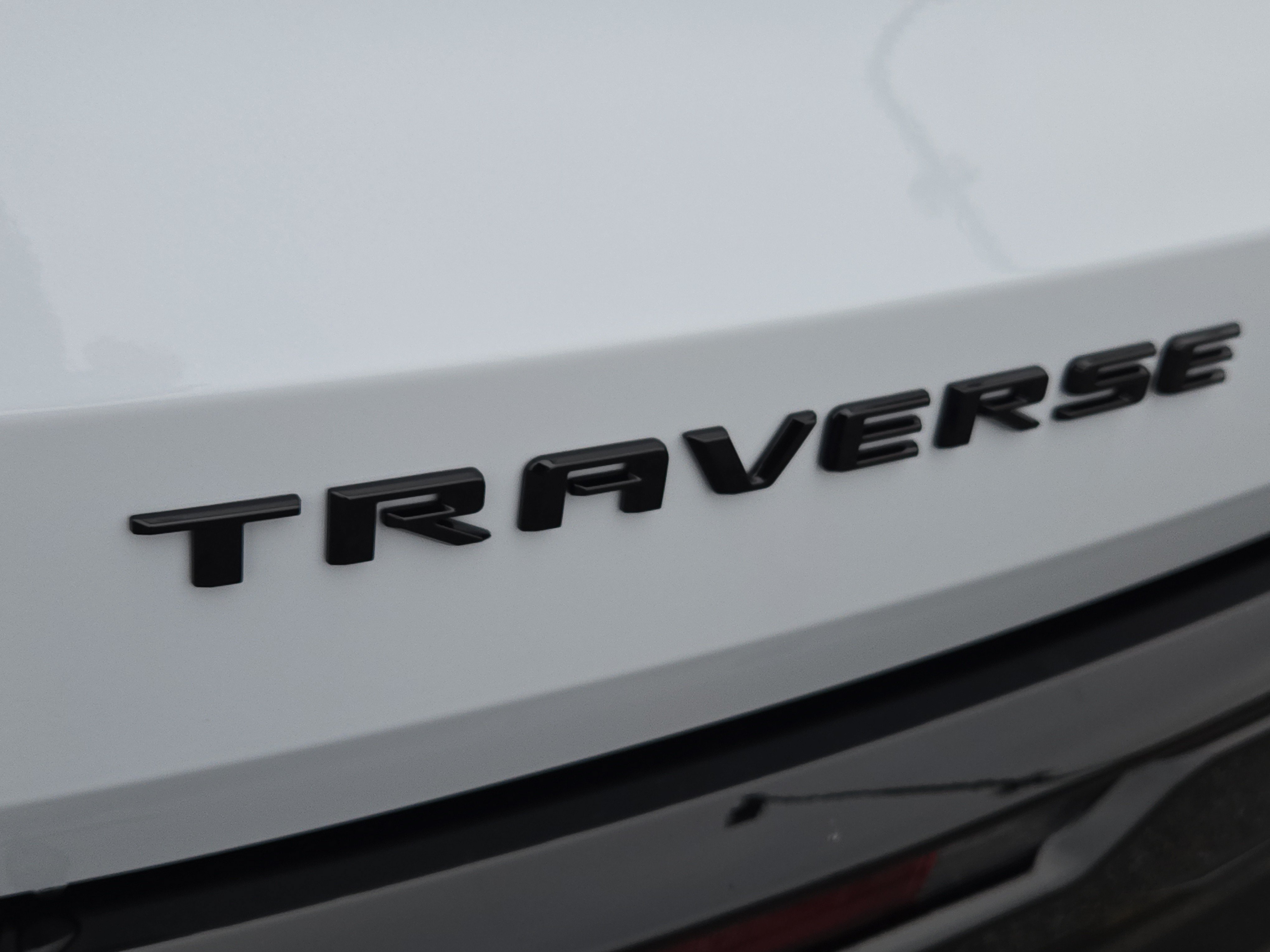 New 2026 Chevrolet Traverse RS w/ LPO, Floor Liner Package FWD image 24