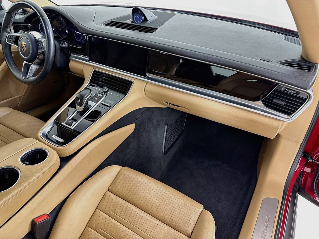 Certified 2019 Porsche Panamera 4 AWD/4WD image 31