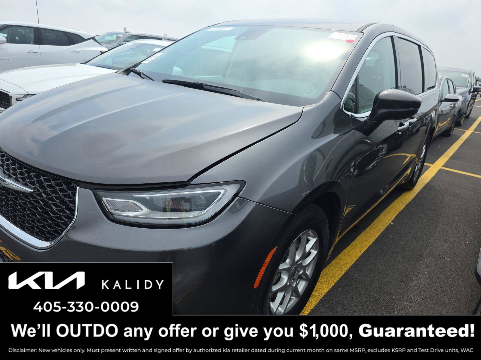 Used 2023 Chrysler Pacifica Touring-L