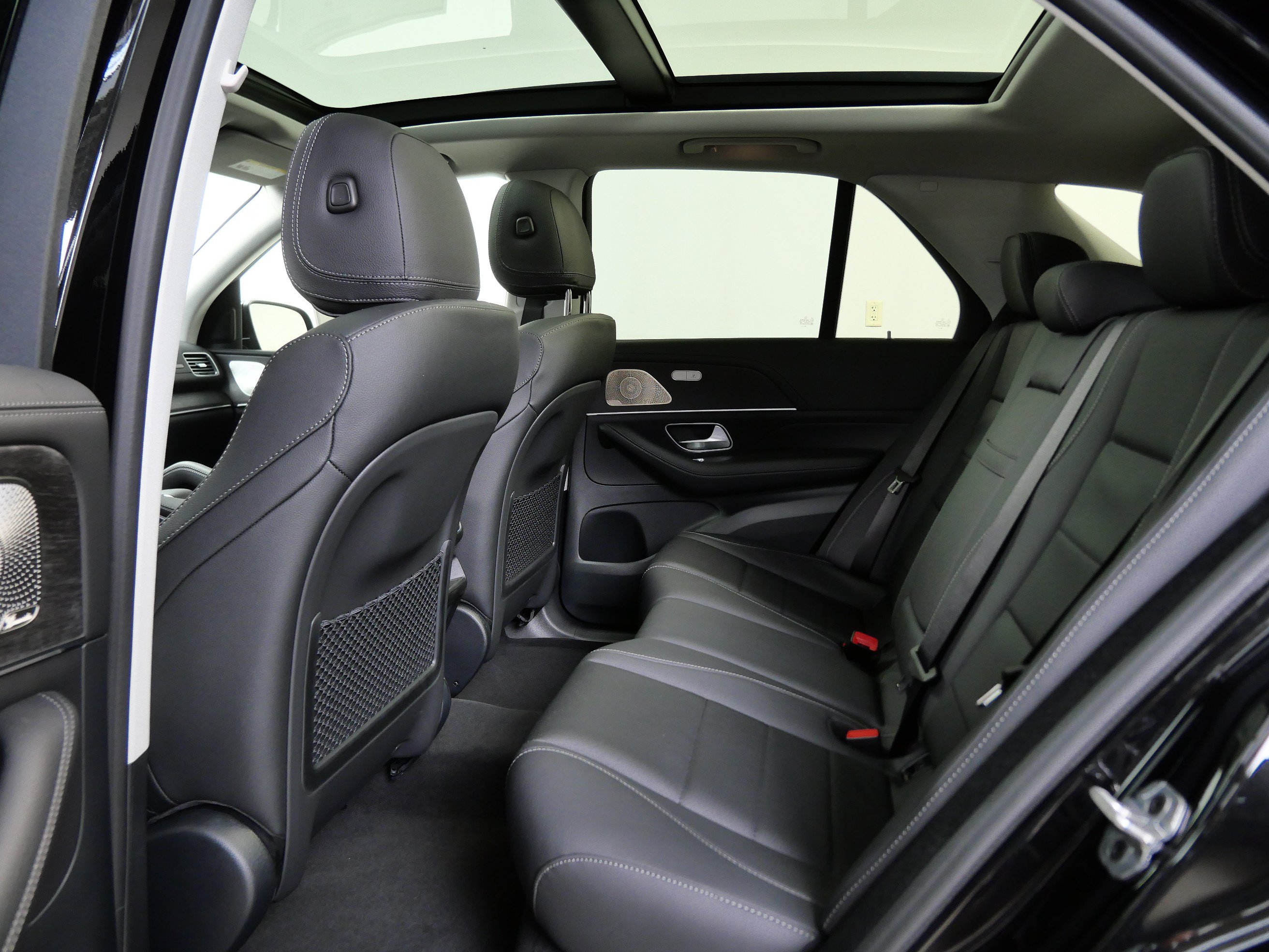 New 2026 Mercedes-Benz GLE 350 4MATIC image 9