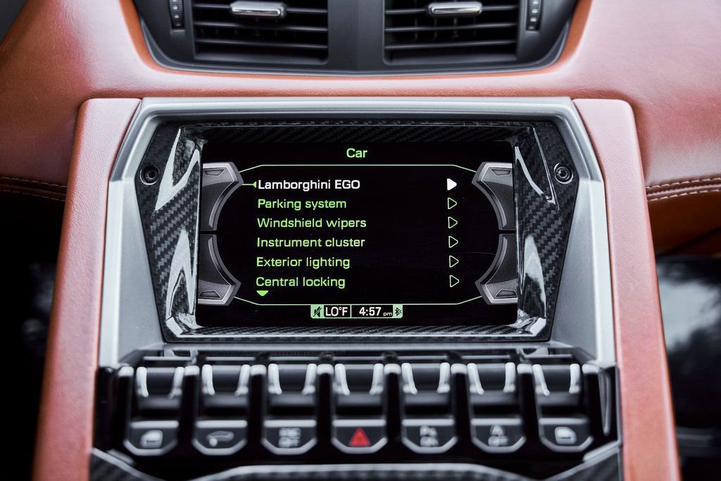 Used 2018 Lamborghini Aventador S image 74