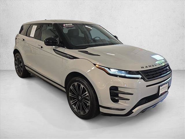 Certified 2026 Land Rover Range Rover Evoque Dynamic SE AWD/4WD image 3