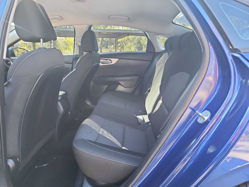 Used 2022 Kia Forte LXS image 28