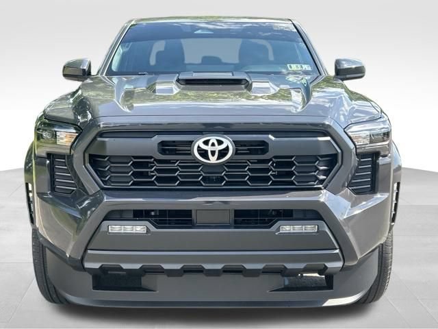 Certified 2024 Toyota Tacoma TRD Sport AWD/4WD image 8