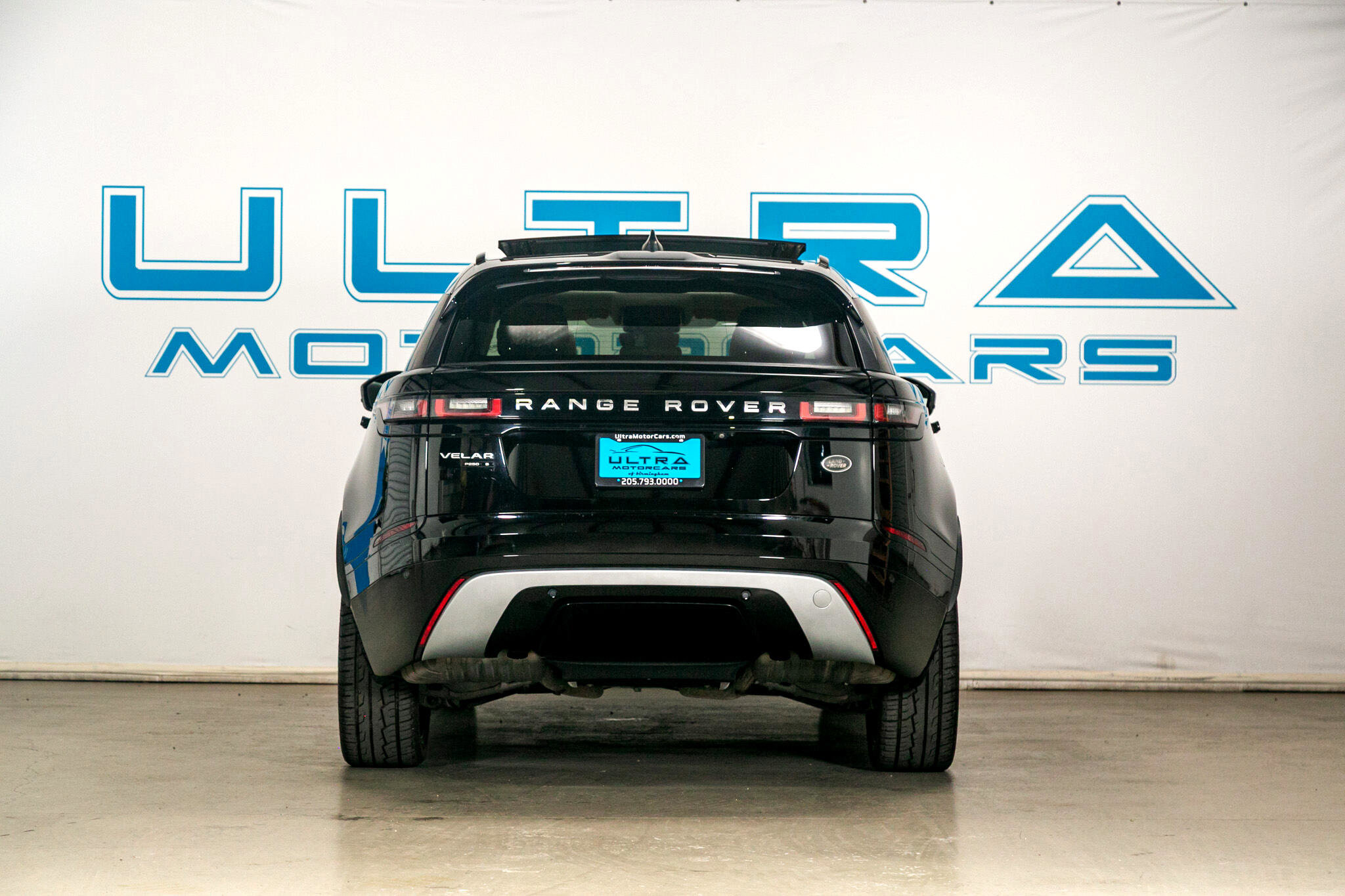 Used 2020 Land Rover Range Rover Velar S image 11