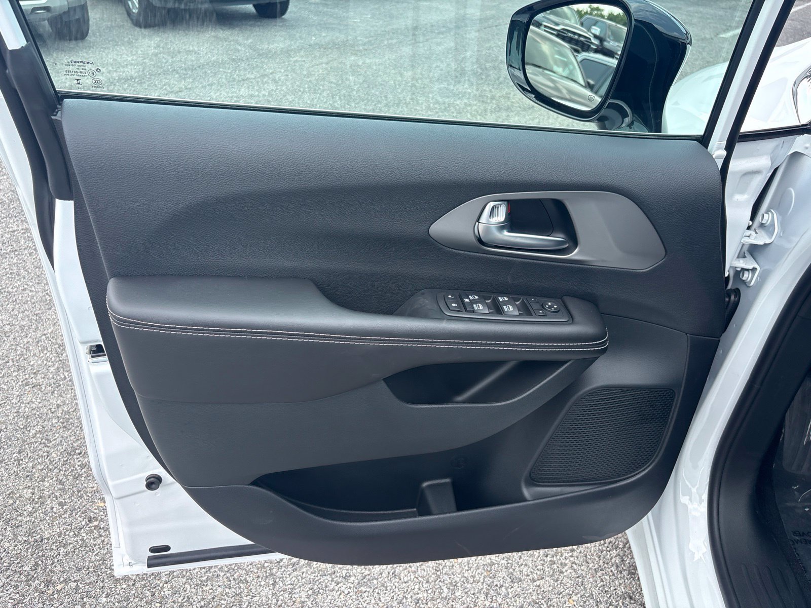 New 2027 Chrysler Pacifica LX FWD image 32