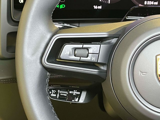 New 2026 Porsche Cayenne Electric AWD/4WD image 44