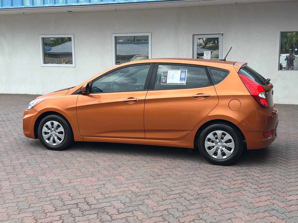 Used 2017 Hyundai Accent SE FWD image 3
