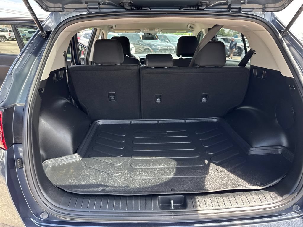 Used 2022 Kia Sportage LX FWD image 12