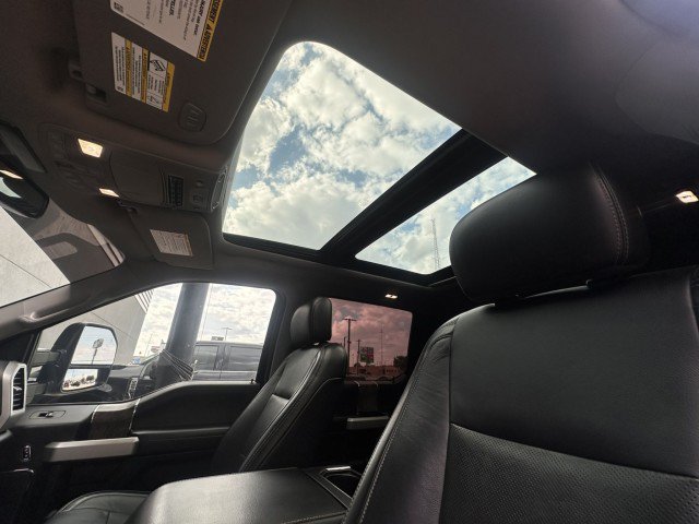 Used 2019 Ford F250 Lariat w/ Lariat Ultimate Package AWD/4WD image 13