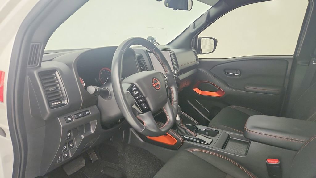 Used 2023 Nissan Frontier PRO-4X w/ Technology Package image 14