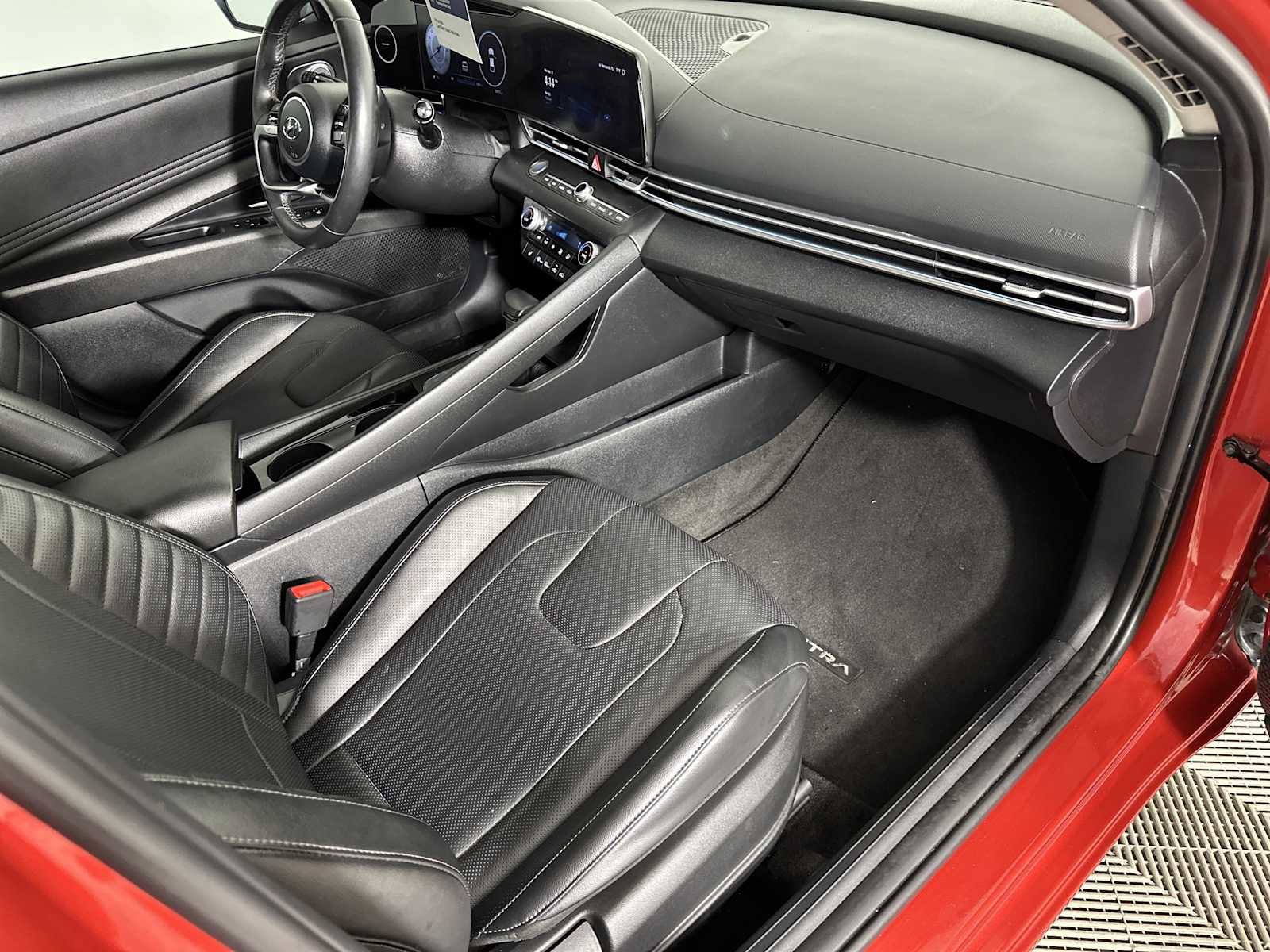 Certified 2022 Hyundai Elantra Limited image 26