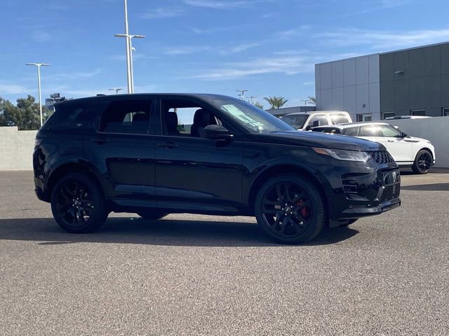 Used 2025 Land Rover Discovery Sport Dynamic SE image 4