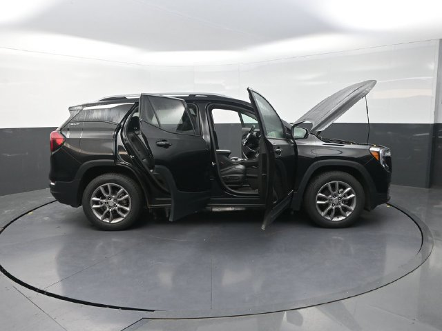 Used 2024 GMC Terrain SLT AWD/4WD image 46