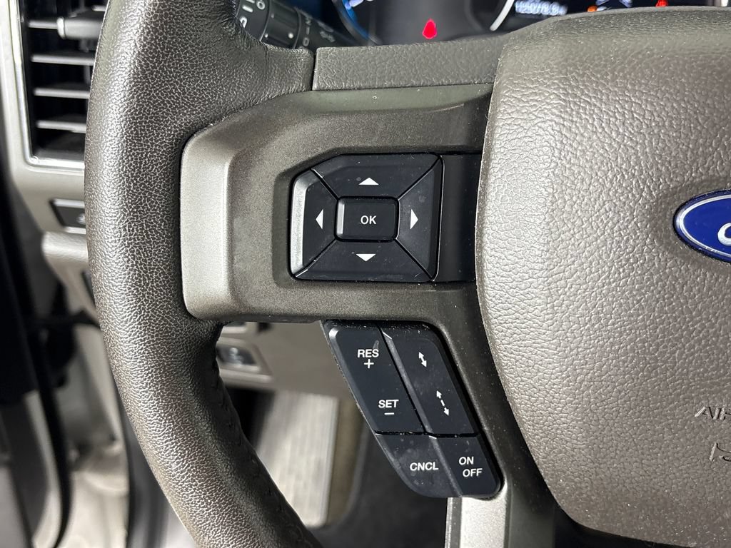 Used 2019 Ford Expedition XLT w/ Equipment Group 202A AWD/4WD image 19
