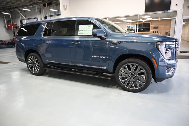 New 2026 GMC Yukon XL Denali Ultimate AWD/4WD image 8