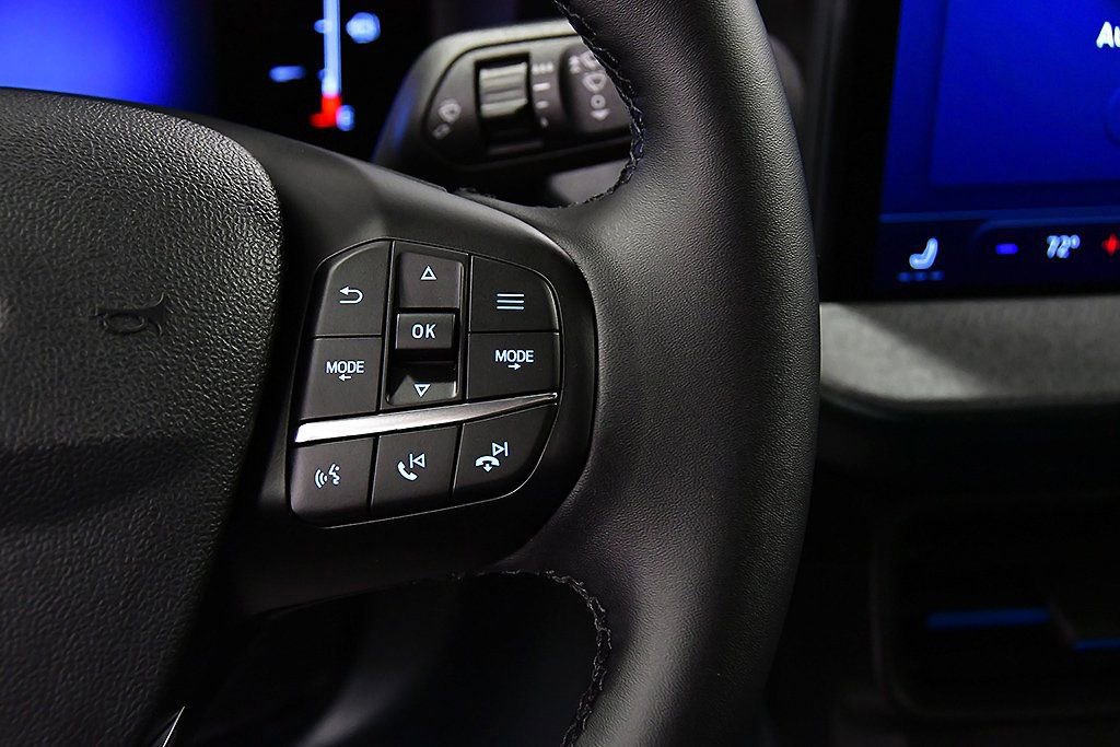 New 2025 Ford Maverick XLT w/ XLT Luxury Package FWD image 20