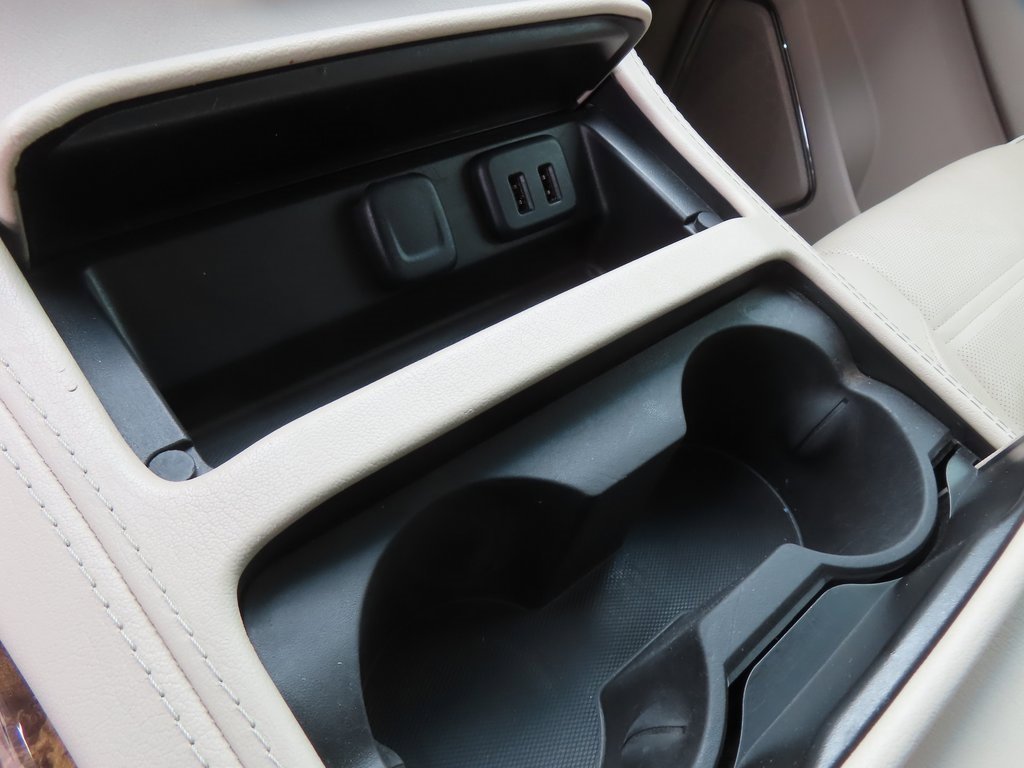 Used 2016 GMC Yukon XL Denali w/ Open Road Package image 11