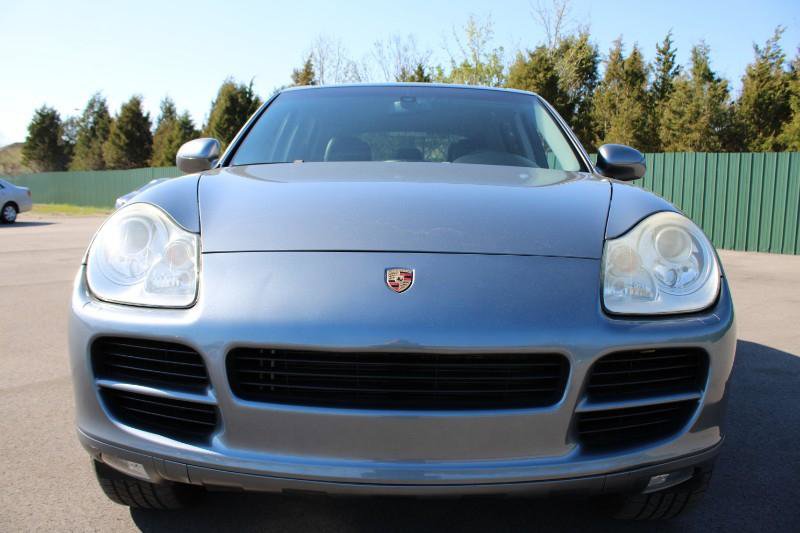 Used 2005 Porsche Cayenne S image 2