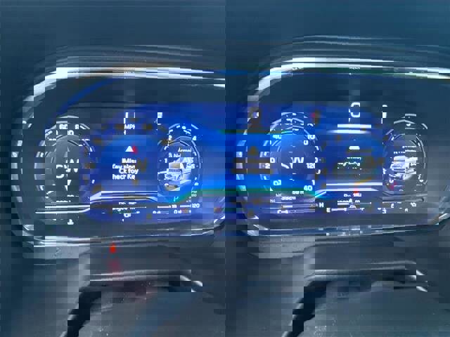 Used 2024 Chevrolet Tahoe Z71 w/ Luxury Package image 24