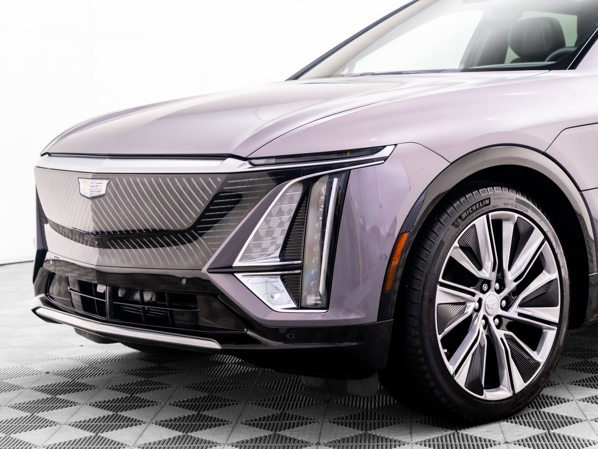 Certified 2025 Cadillac Lyriq Luxury w/ LPO, Floor Liner Package image 44