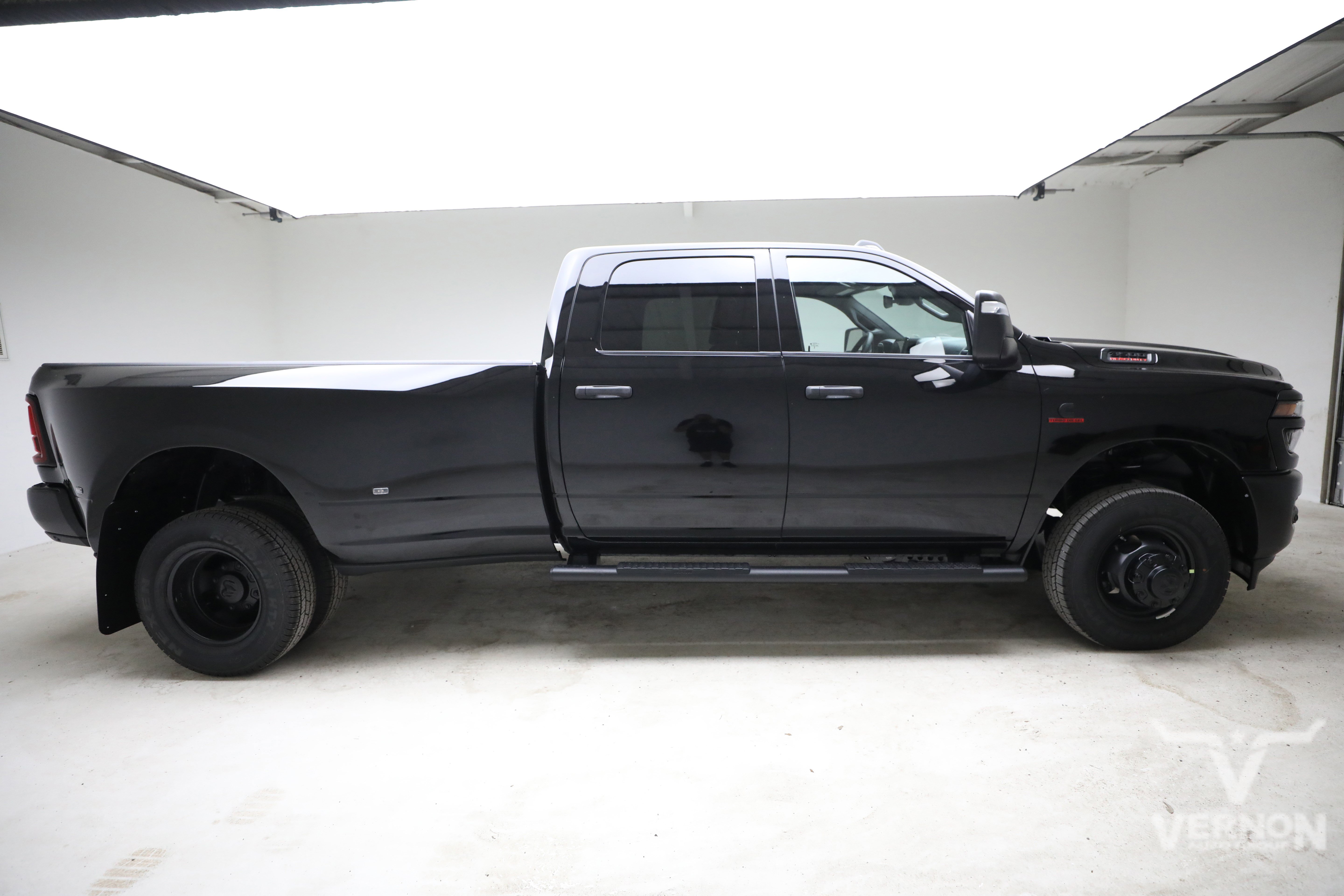 New 2026 RAM 3500 Tradesman AWD/4WD image 6