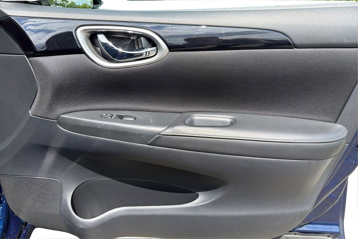 Used 2019 Nissan Sentra SV FWD image 20