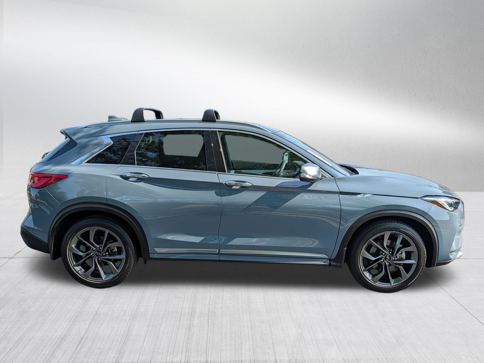 Certified 2023 INFINITI QX50 Sensory w/ Accent Package AWD/4WD image 8