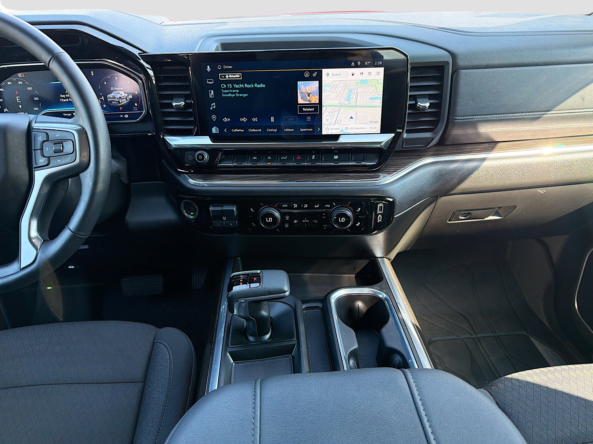 Used 2025 Chevrolet Silverado 1500 LT w/ Protection Package image 18