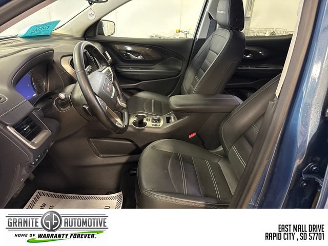 Used 2024 GMC Terrain Denali w/ Denali Premium Package AWD/4WD image 10