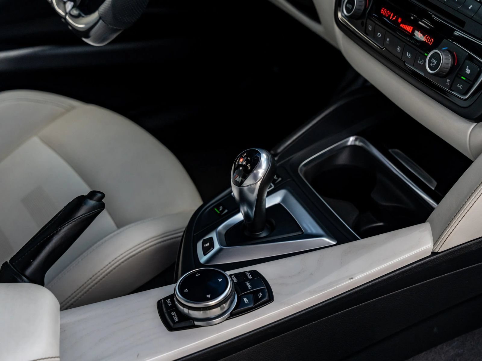 Used 2015 BMW M3 RWD image 23