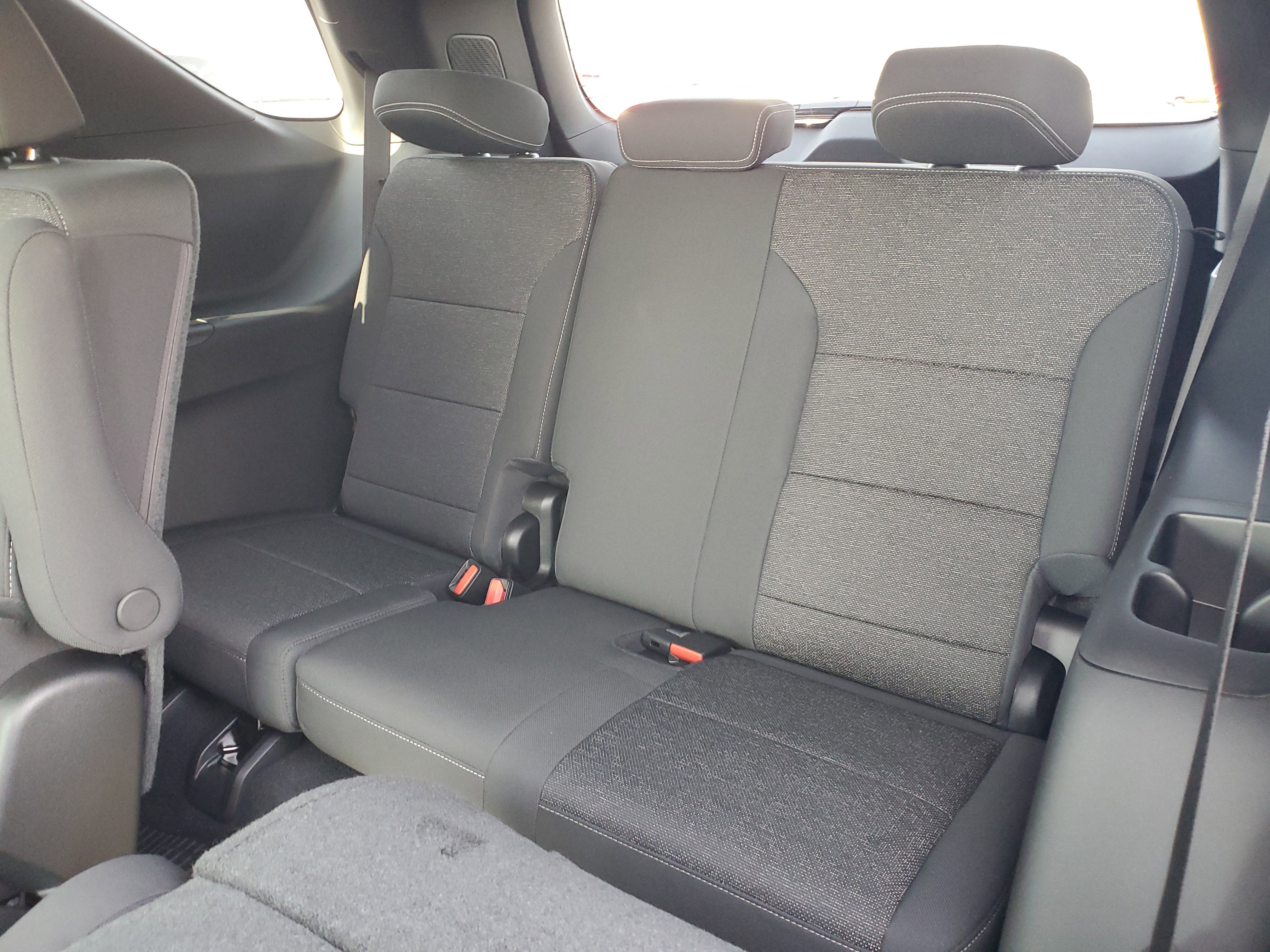 New 2026 Chevrolet Traverse LT w/ Sun and Wheel Package image 28