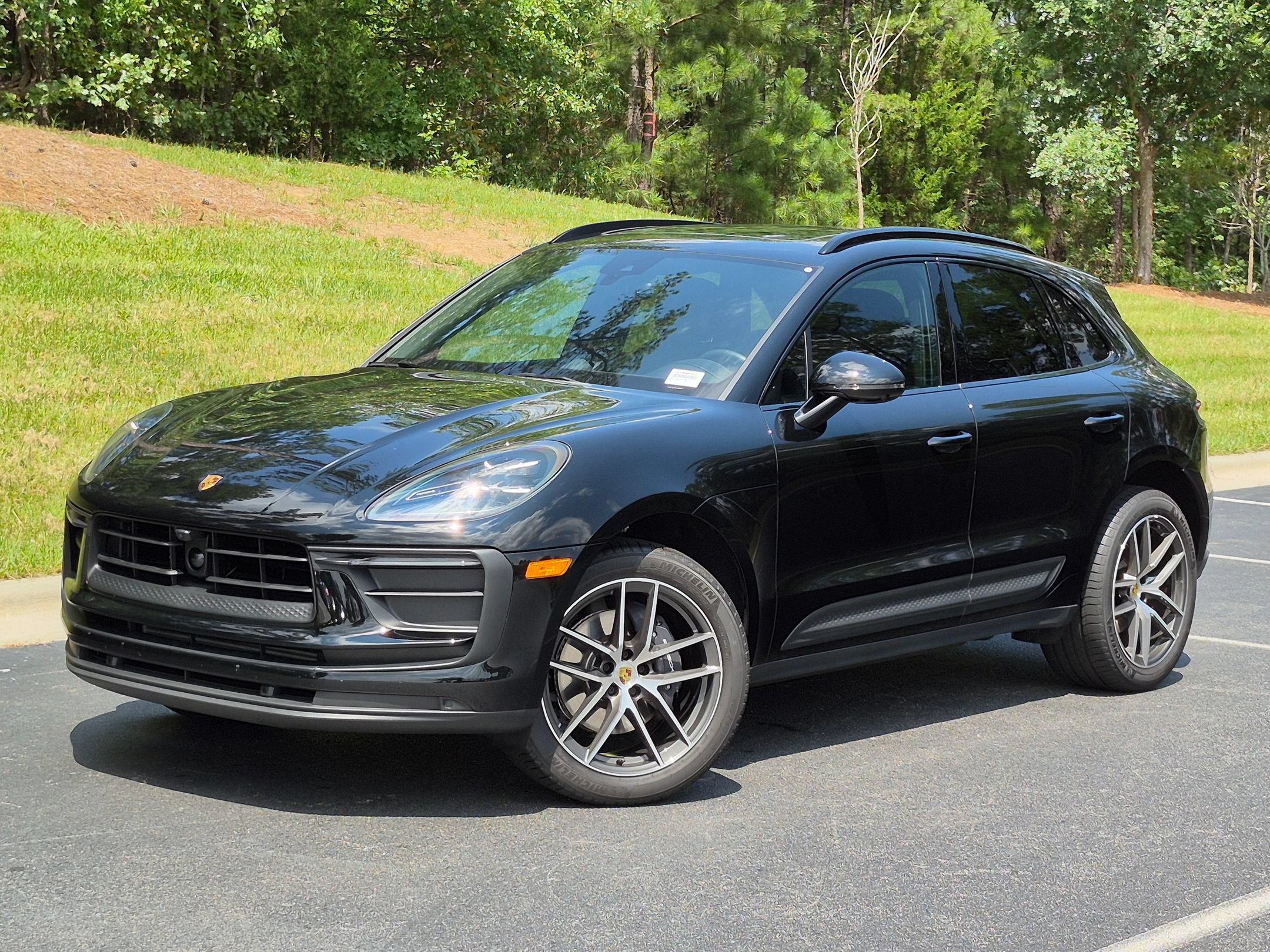 Certified 2026 Porsche Macan AWD/4WD video 1