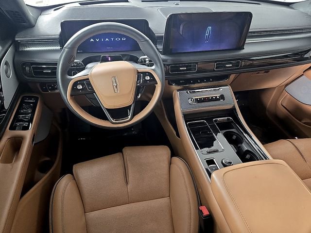 Used 2025 Lincoln Aviator Black Label AWD/4WD image 13