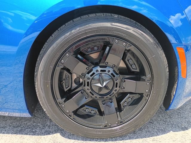 Used 2017 Chevrolet Camaro LS w/ Technology Package RWD image 3