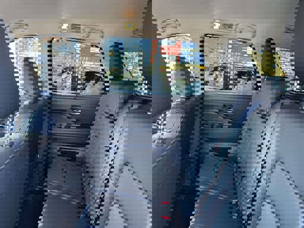 Used 2022 Nissan Pathfinder SL w/ Cargo Package image 12