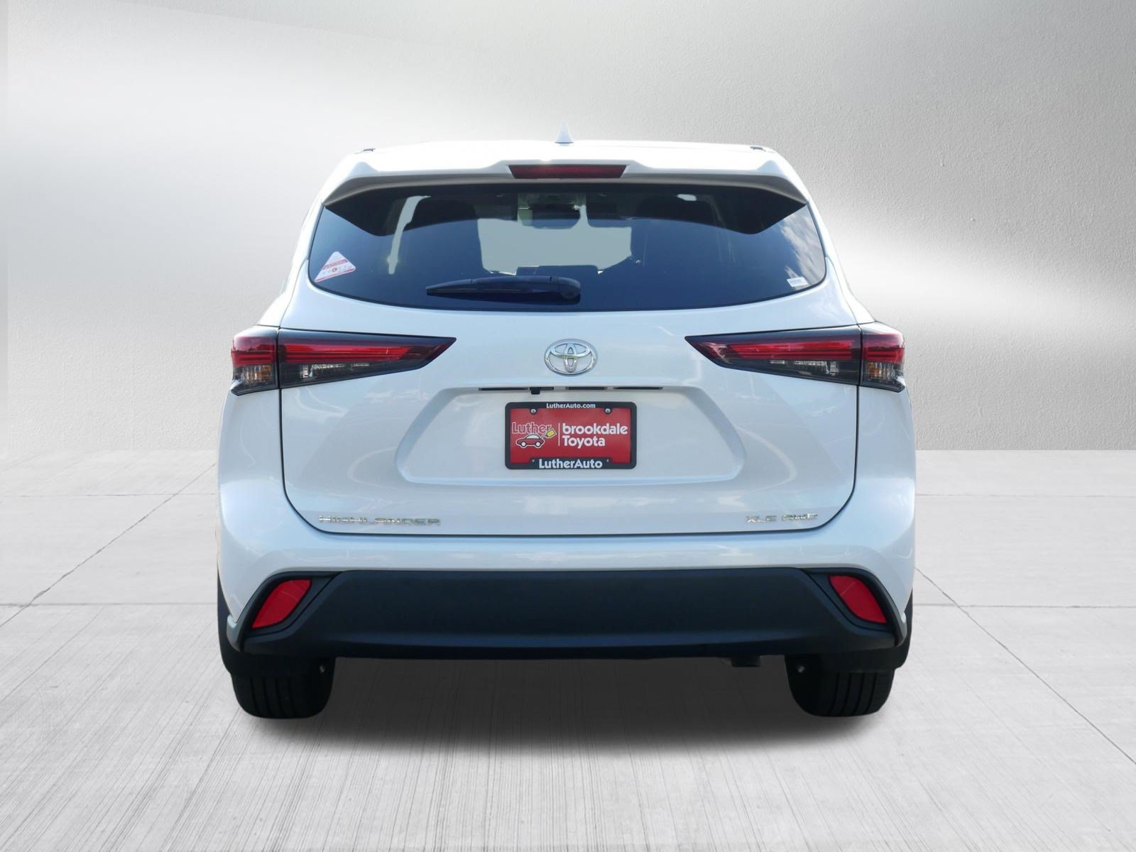 Certified 2026 Toyota Highlander XLE AWD/4WD image 6