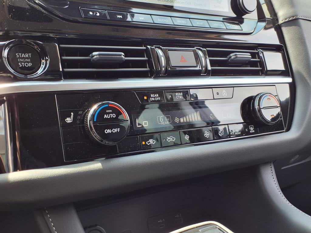 New 2025 Nissan Pathfinder SL w/ SL Premium Package image 19