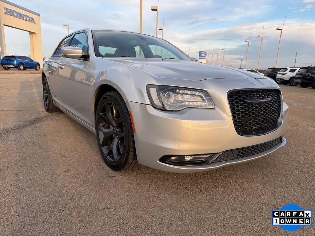 Used 2023 Chrysler 300 S image 3